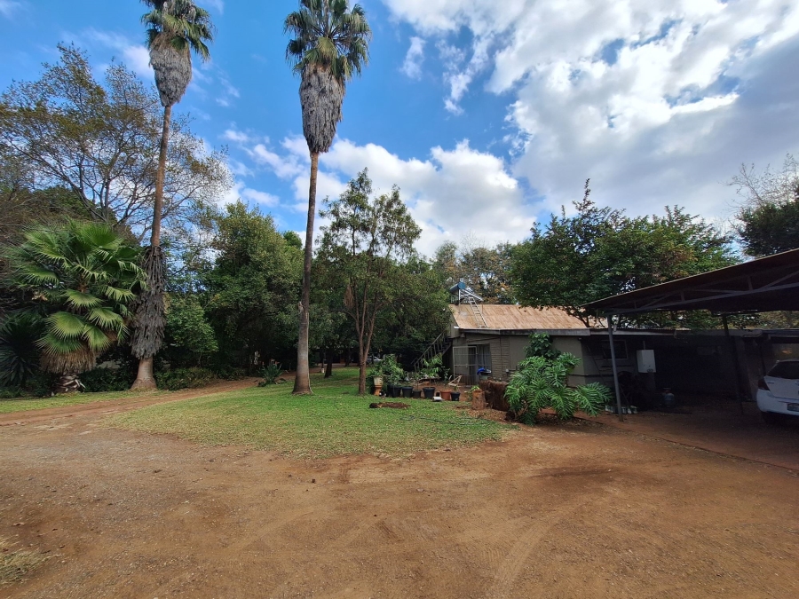Commercial Property for Sale in Kroondal North West